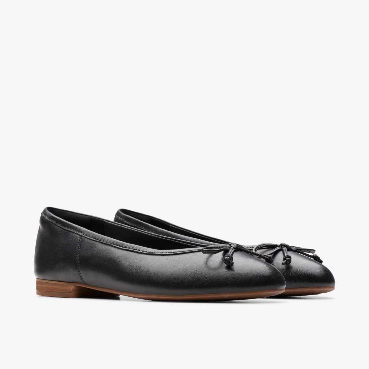 Clarks Fawna Lily Black Leather Slip Ons Dame Sort | CXNGS-5720